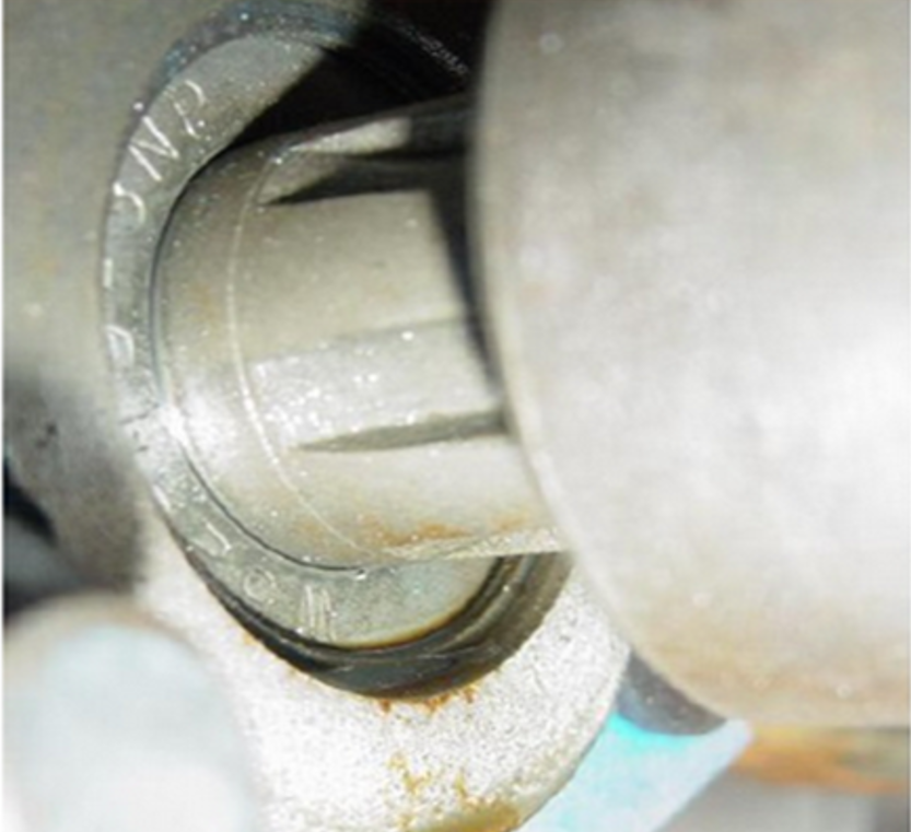 液压齿轮泵故障分析-油封漏油